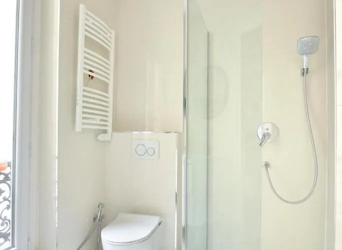 Luxury - Arc De Triomphe 1 *